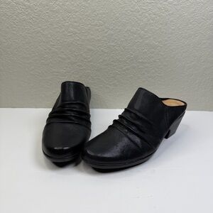 Clarks Women’s Black Emily 2 Charm Comfort Slip-on Mule Clogs Shoes Size 8.5M